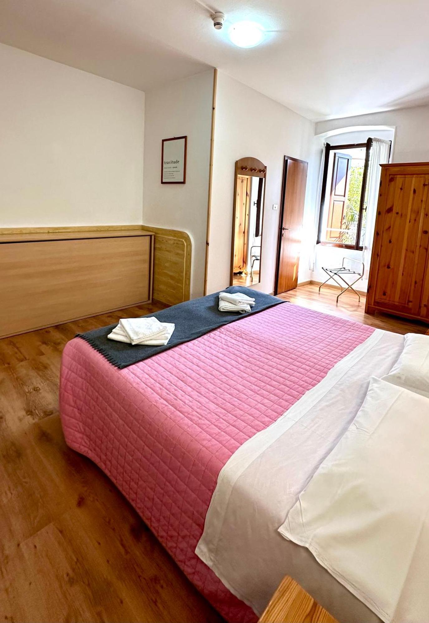 Varone Hotel